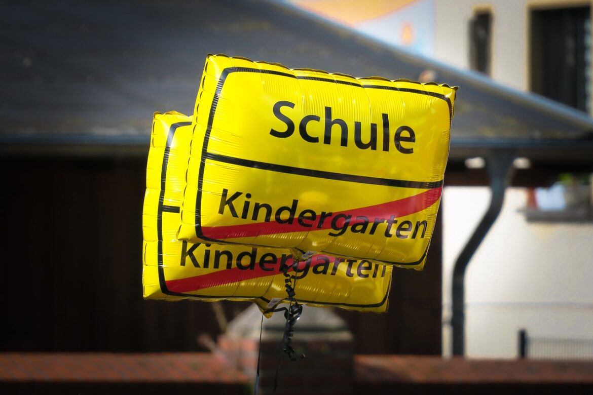 school enrollment, balloon, back to school